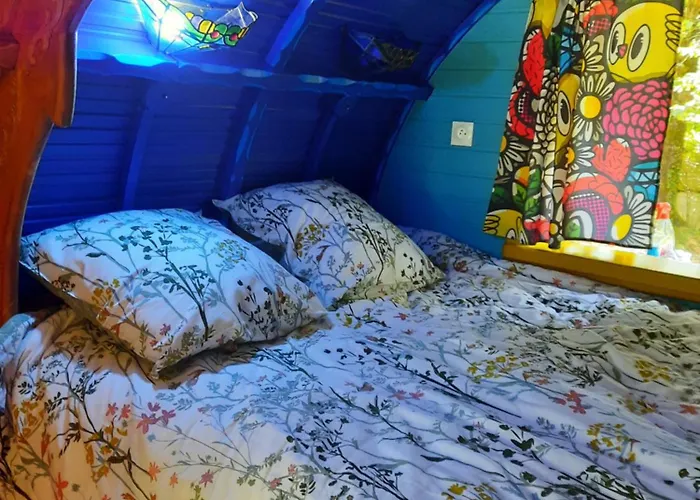 Roulotte La Bohémienne Campeggio Grosbreuil