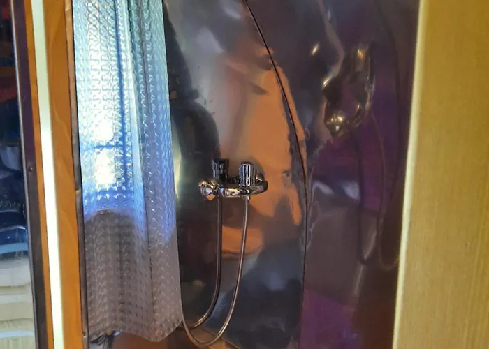 Roulotte La Bohémienne Campeggio Grosbreuil